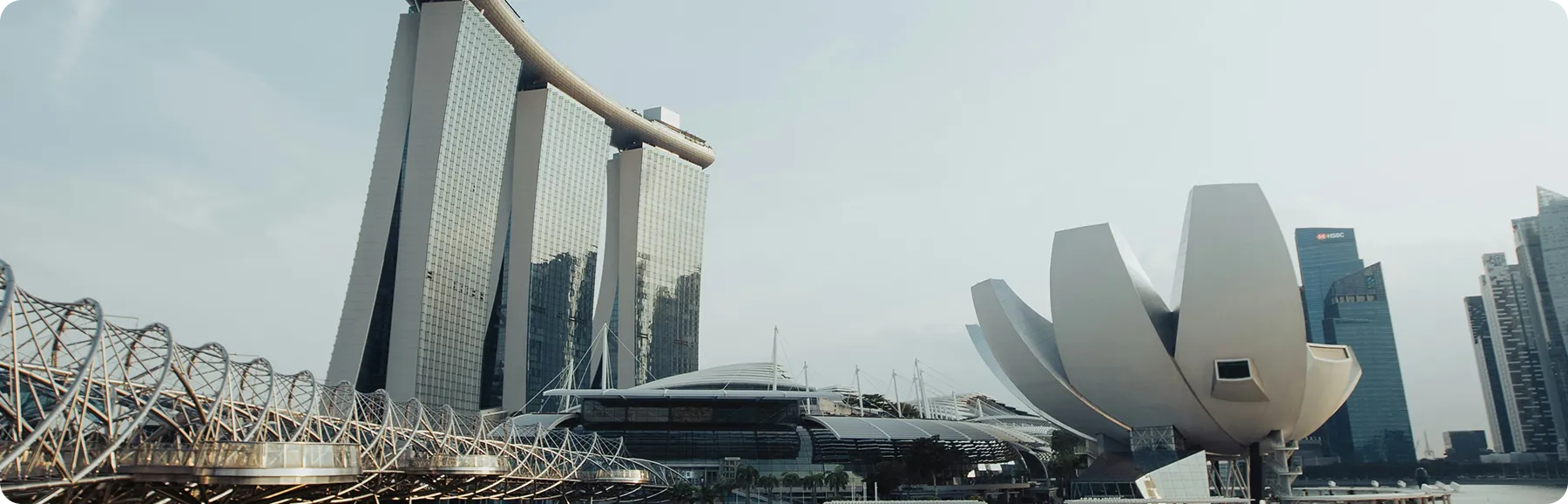 Panorámica de Singapur representando la conectividad global de CC2México